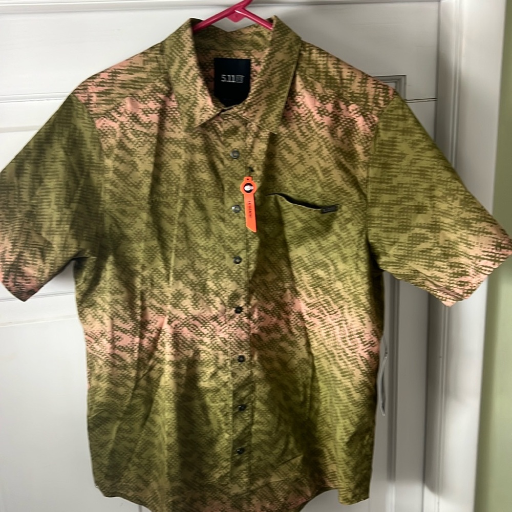 5.11 Tactical small short sleeve  Wyatt trout green camo